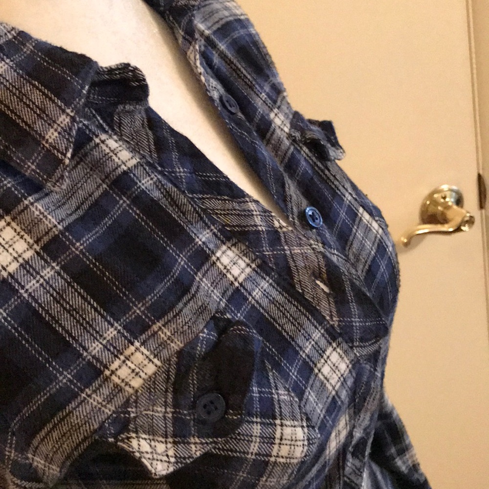 Plaid flannel top - Picture 2 of 3